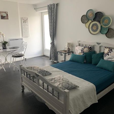 Studio Cosy Avec Terrasse. Apartment Boyer ภายนอก รูปภาพ