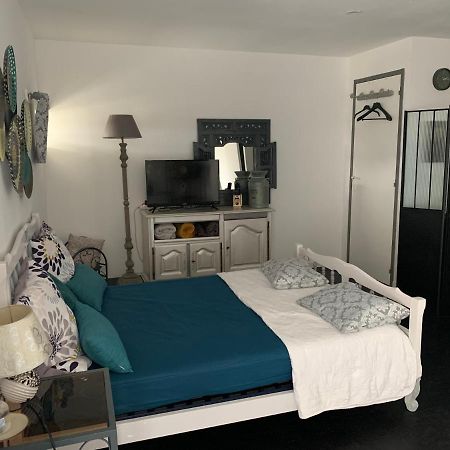 Studio Cosy Avec Terrasse. Apartment Boyer ภายนอก รูปภาพ
